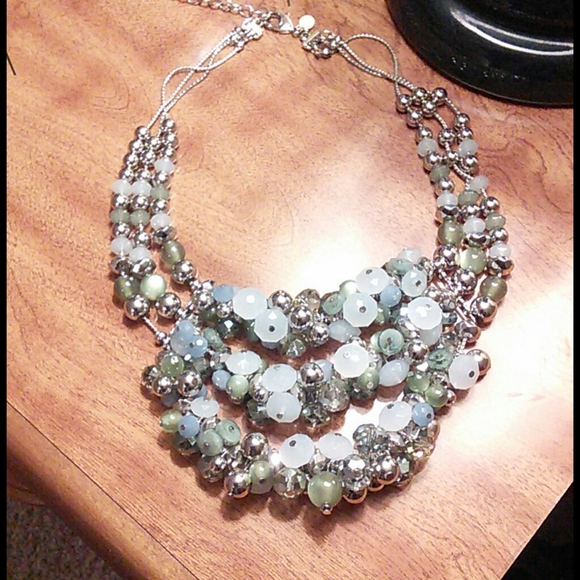 Chico's beaded statement necklace - Picture 5 of 9